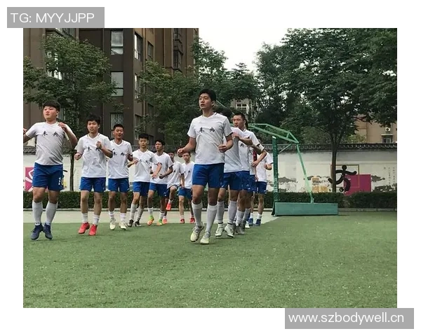 西安足球队拼搏历程揭秘：从默默无闻到赛场辉煌的奋斗故事