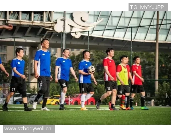 足球明星壁画直播视频带你领略艺术与运动的完美结合与激情时刻