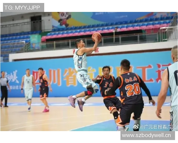 成都篮球队耐力表现惊艳全场创新高引发热议