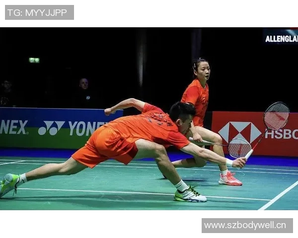 杭州羽毛球队与南京羽毛球队赛后复盘分析力量对比与战术探讨